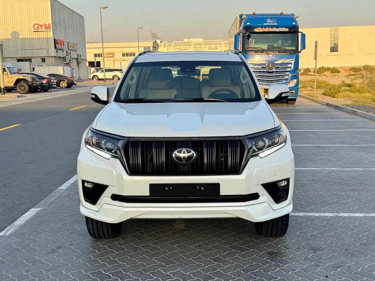 Toyota Prado Adventure 2022 VXR 4.0L V6 Accident Free-10-10