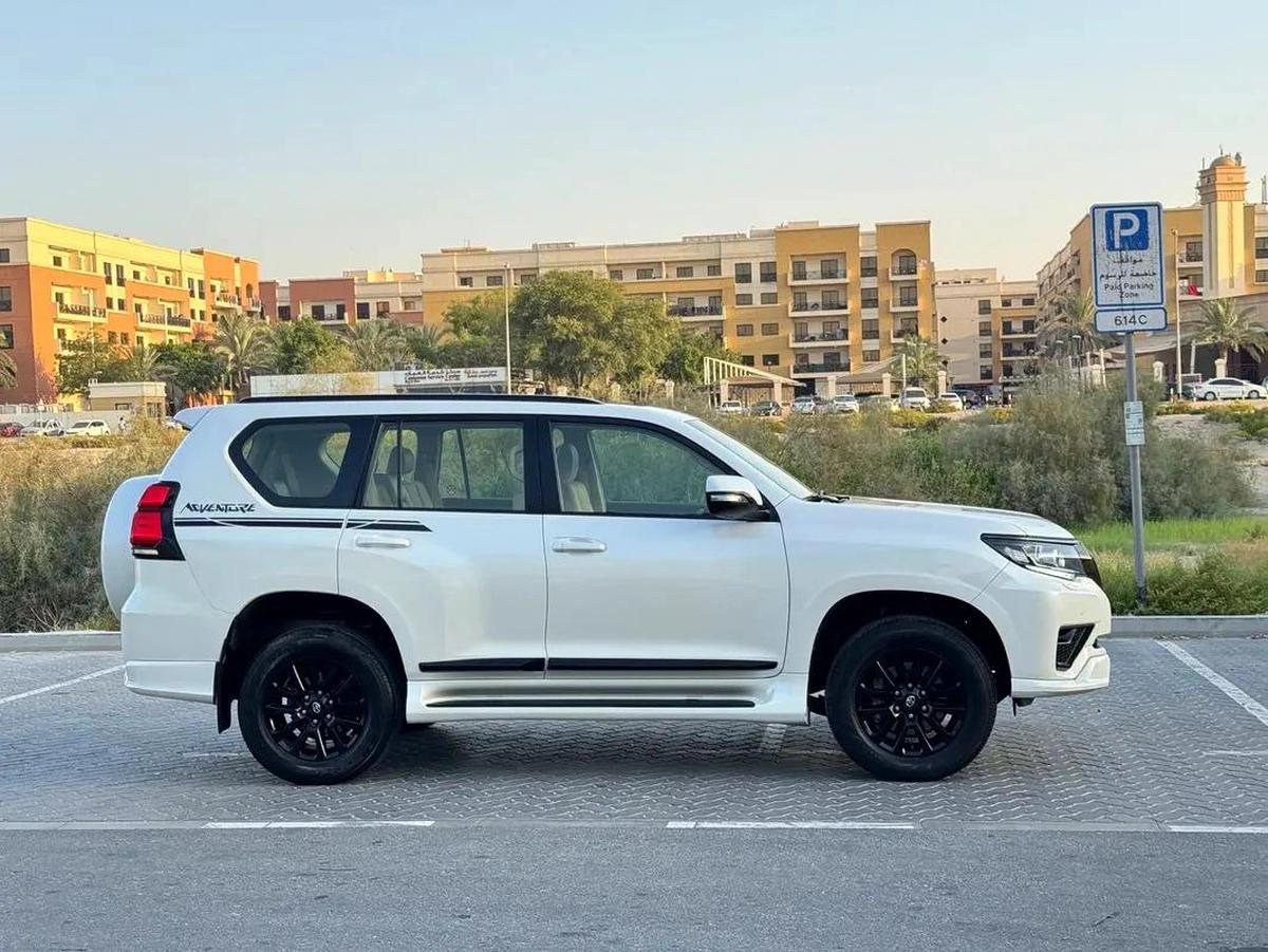 Toyota Prado Adventure 2022 VXR 4.0L V6 Accident Free-1-1