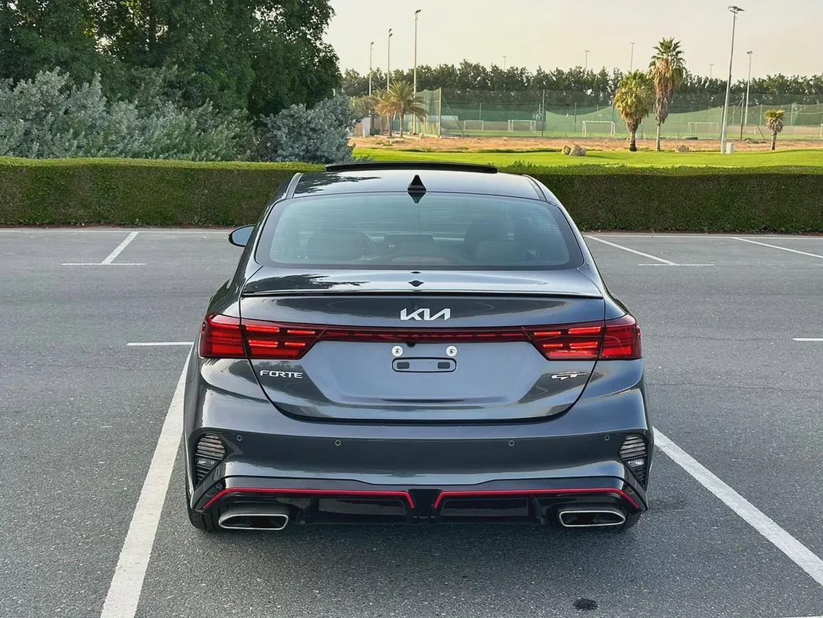 Kia forte 2023 GTLine full sunroof 1.6 turbo-4-4