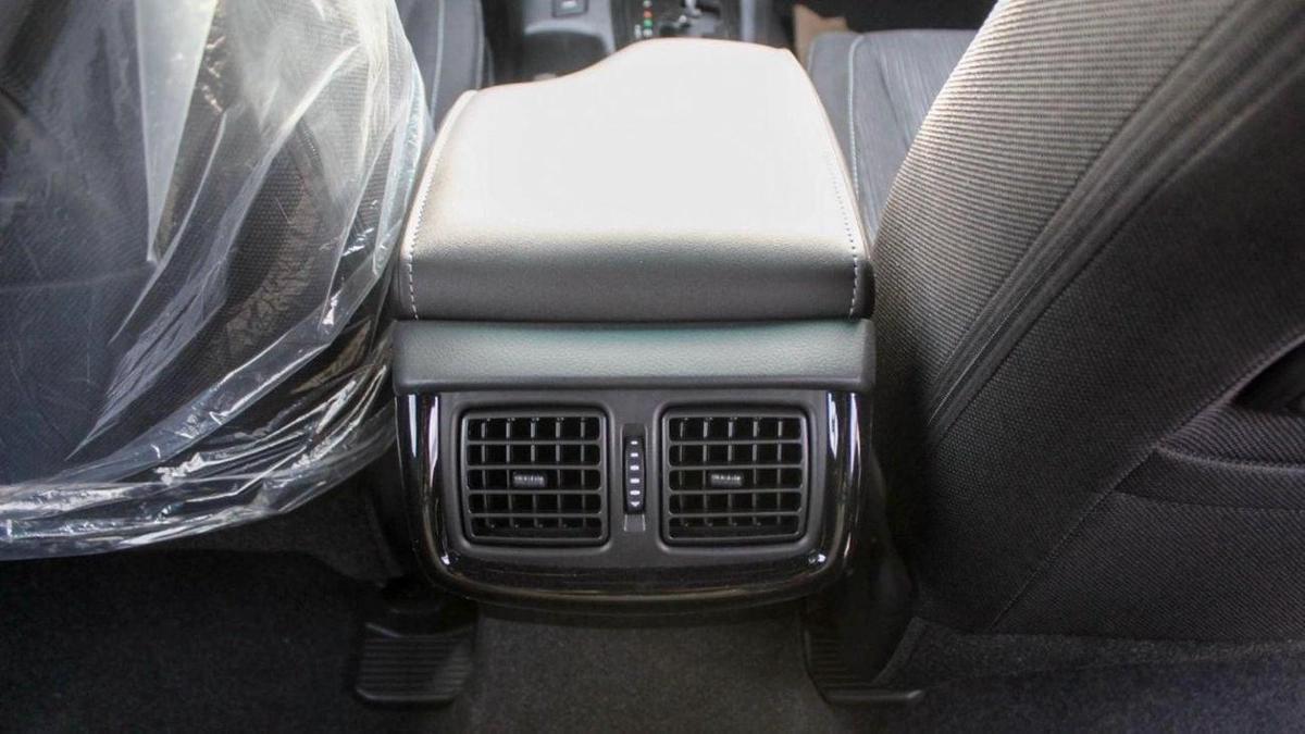 Toyota Hilux HILUX 2.8L ADVENTURE-6-6
