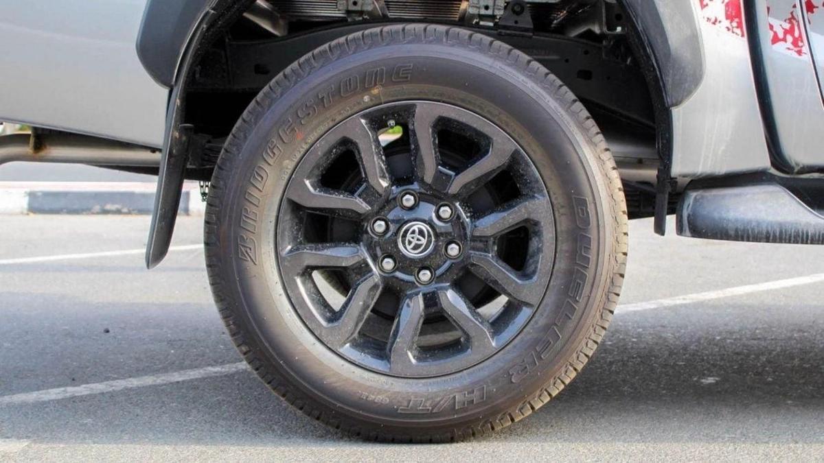 Toyota Hilux HILUX 2.8L ADVENTURE-7-7