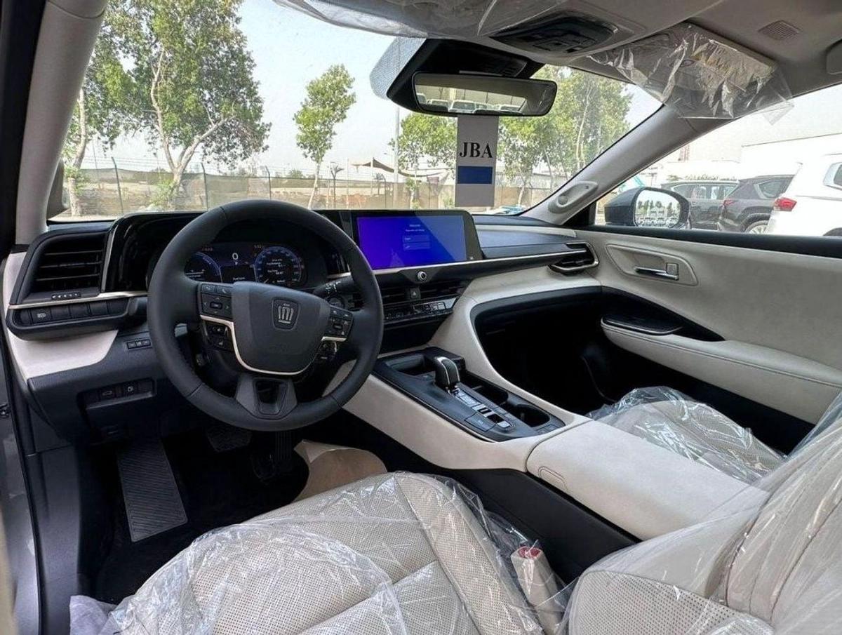 Toyota Crown TOYOTA CROWN 2.5L HYBRID FULL OPTION 2026 GCC FULL OPTION GCC SPECS-5-5