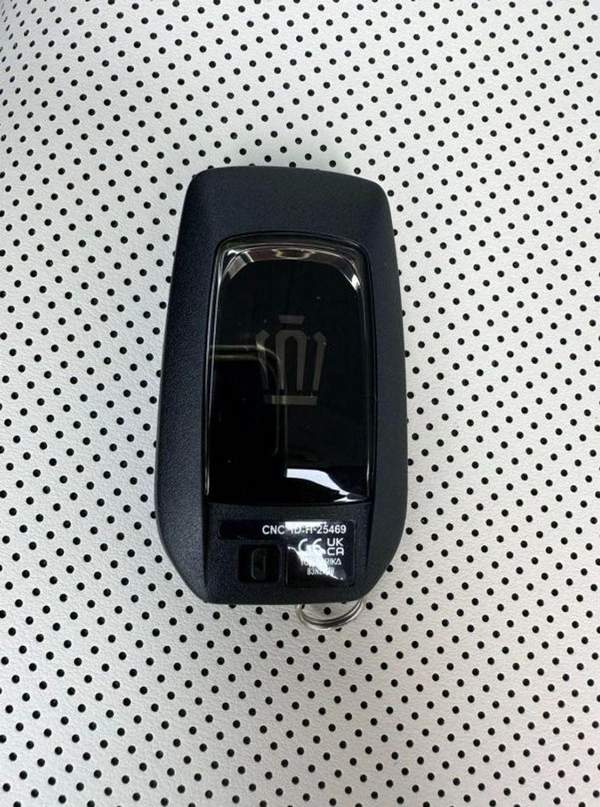 Toyota Crown TOYOTA CROWN 2.5L HYBRID FULL OPTION 2026 GCC FULL OPTION GCC SPECS