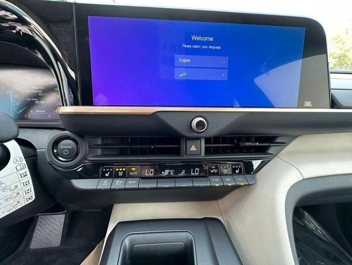 Toyota Crown TOYOTA CROWN 2.5L HYBRID FULL OPTION 2026 GCC FULL OPTION GCC SPECS-10-10