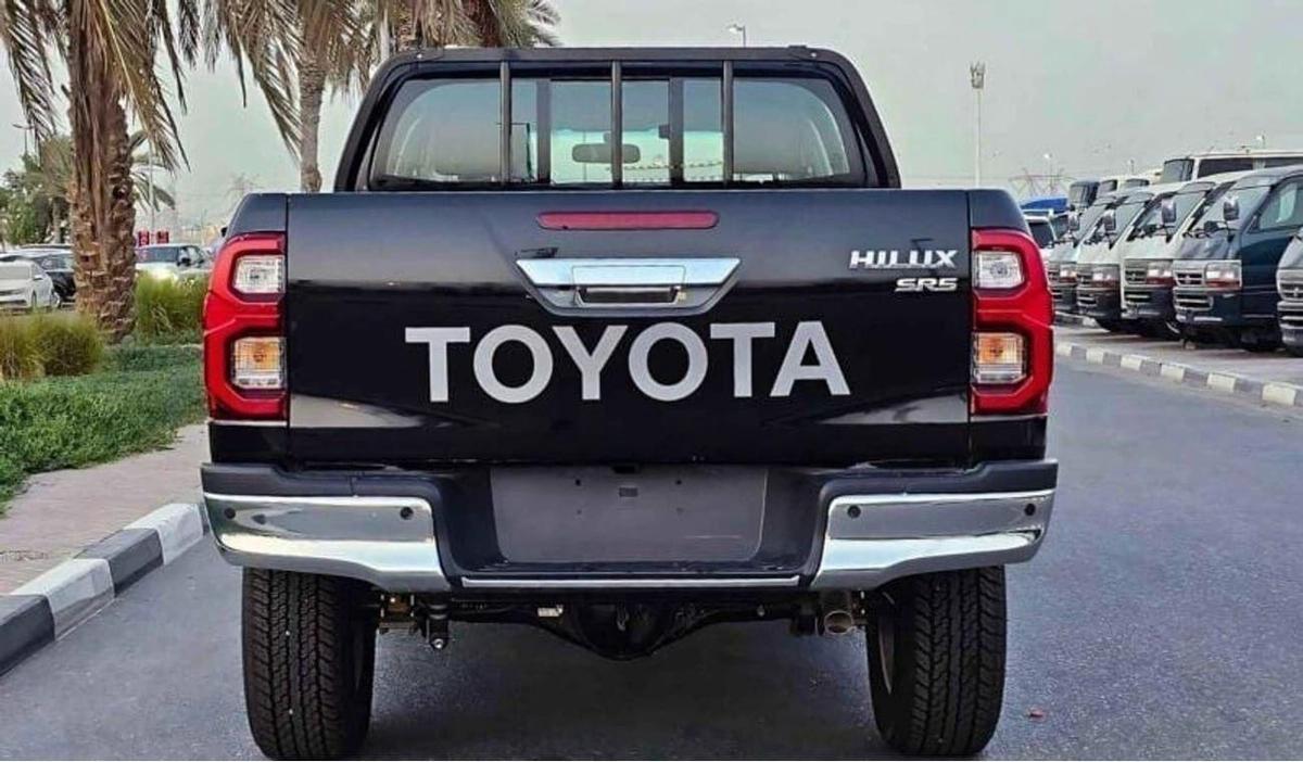 Toyota Hilux Toyota hilux 4.0L petrol V6 A/T MY2024 EXPORT ONLY-3-3
