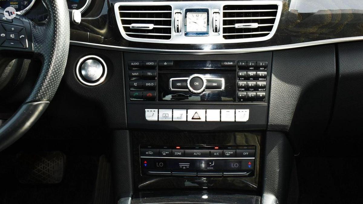 Mercedes-Benz E 400 Hybrid-9-9