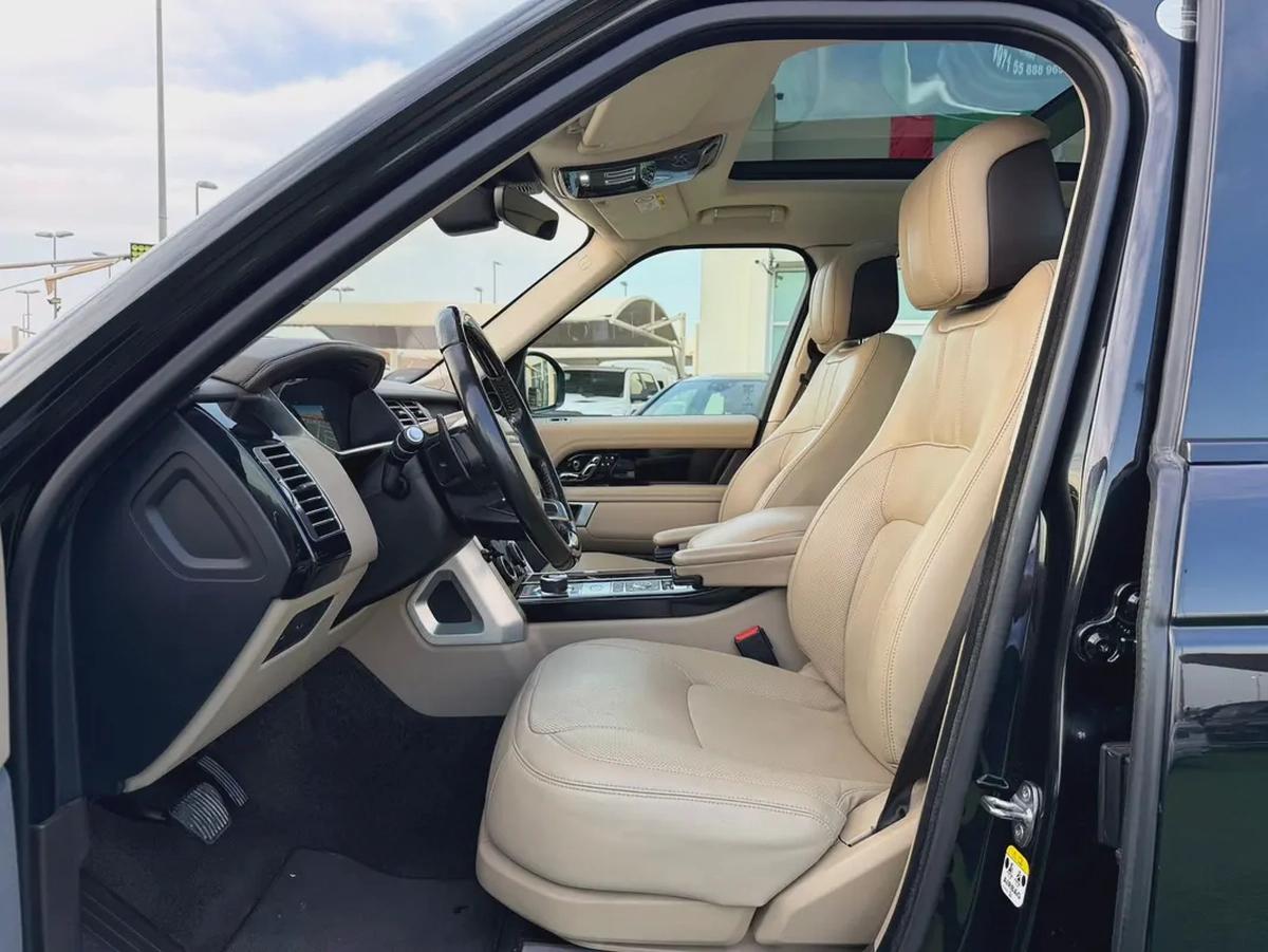 (2019) RANGE ROVER VOGUE //HSE// GCC FULL OPTION -EXCELLENT CONDITION--7-7