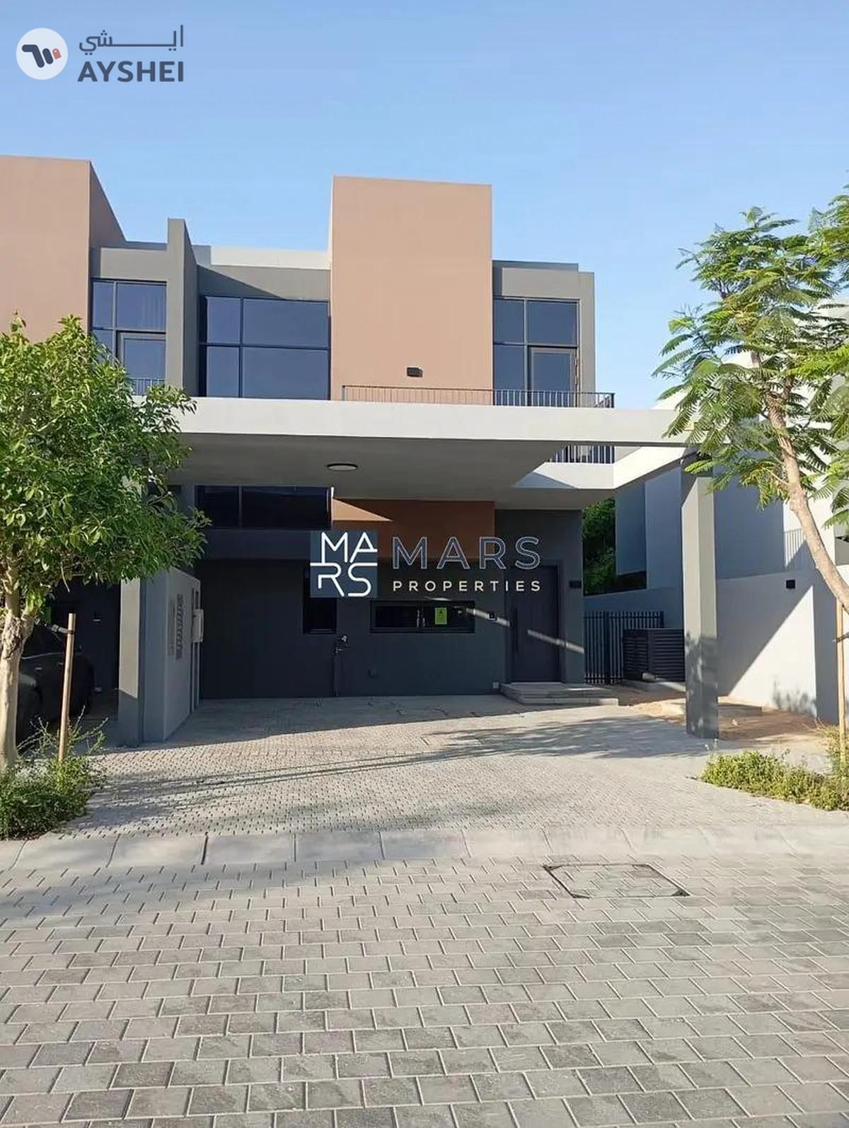 3bhk | Amazing END UNIT | SINGLE ROW. . . . . . . . . . . . .-0-0