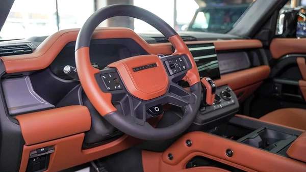 2025 Land Rover Defender 110 Octa - Brand New