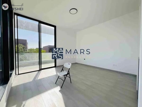 4badroom villa with pool available for rent in masaar