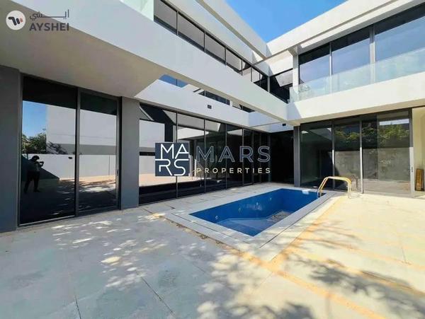 4badroom villa with pool available for rent in masaar