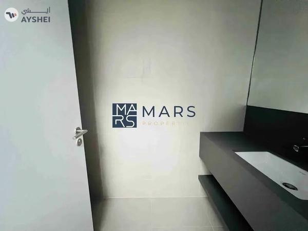 4badroom villa with pool available for rent in masaar