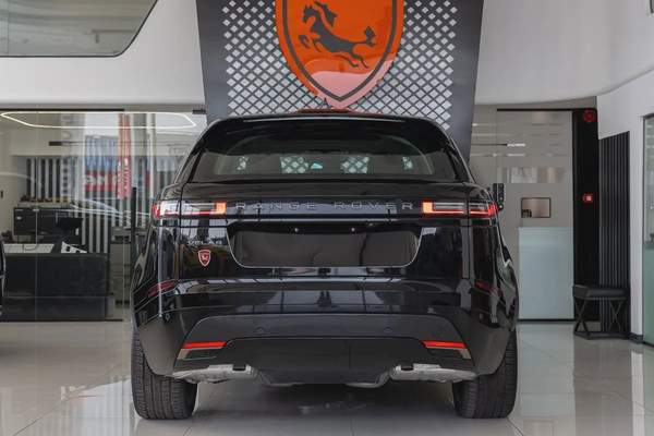 Range Rover Velar P250 SE - R Dynamic | 3 Years Gargash Auto Warranty and Service Contract | 2025