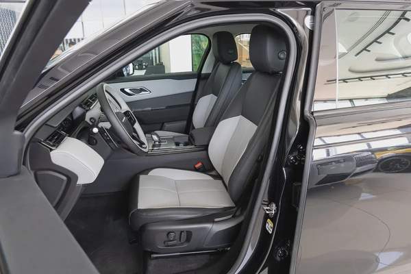 Range Rover Velar P250 SE - R Dynamic | 3 Years Gargash Auto Warranty and Service Contract | 2025