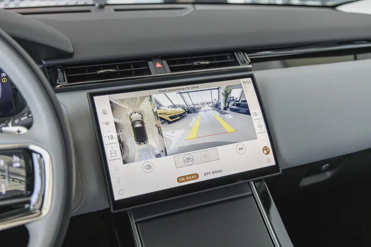 Range Rover Velar P250 SE - R Dynamic | 3 Years Gargash Auto Warranty and Service Contract | 2025-17-17