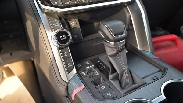 TOYOTA LAND CRUISER 300 HEV 3.5 VXR-HI | 2025 | HYBRID | FULL OPTIONS