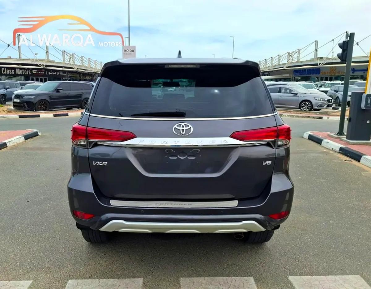 Toyota Fortuner VXR-4-4