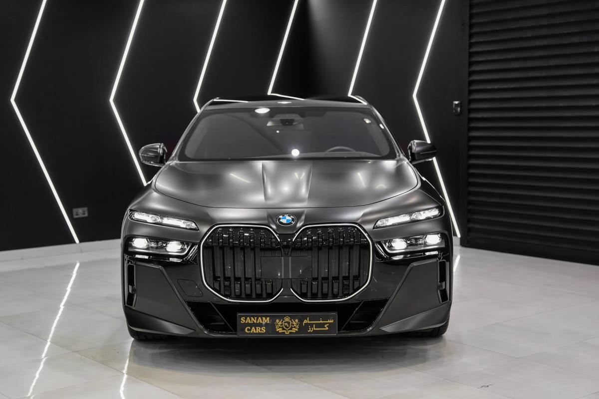BMW 735i-8-8