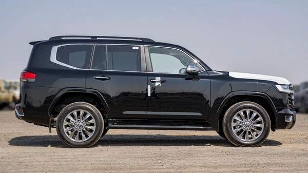 Toyota Land Cruiser Toyota land cruiser VXR 3.5L Petrol Full Option 2025