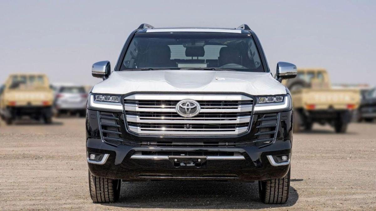 Toyota Land Cruiser Toyota land cruiser VXR 3.5L Petrol Full Option 2025-7-7