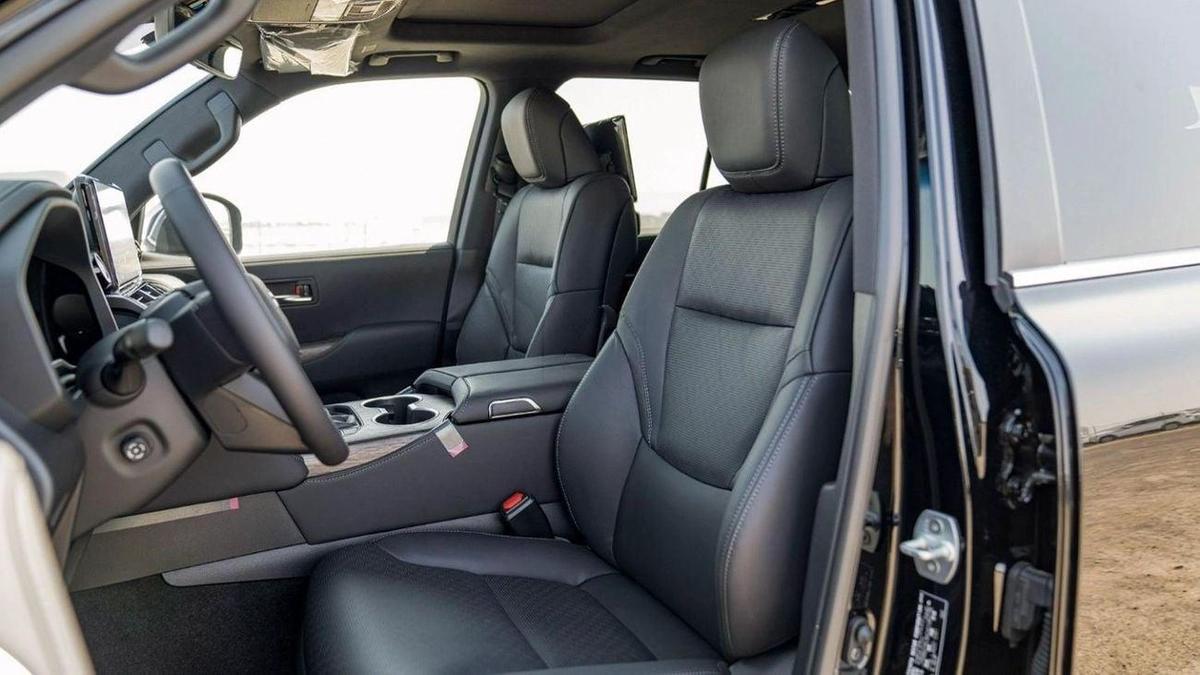 Toyota Land Cruiser Toyota land cruiser VXR 3.5L Petrol Full Option 2025-10-10