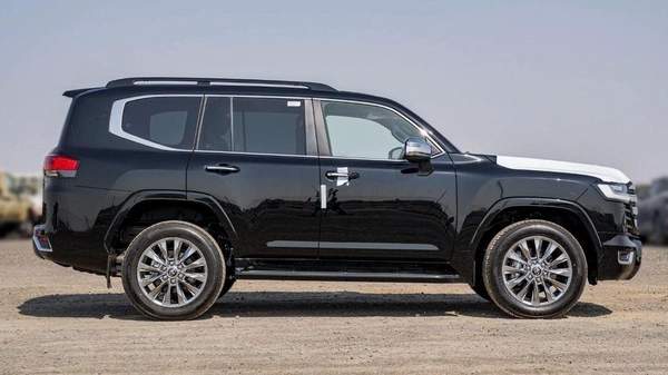 Toyota Land Cruiser Toyota land cruiser VXR 3.5L Petrol Full Option 2025