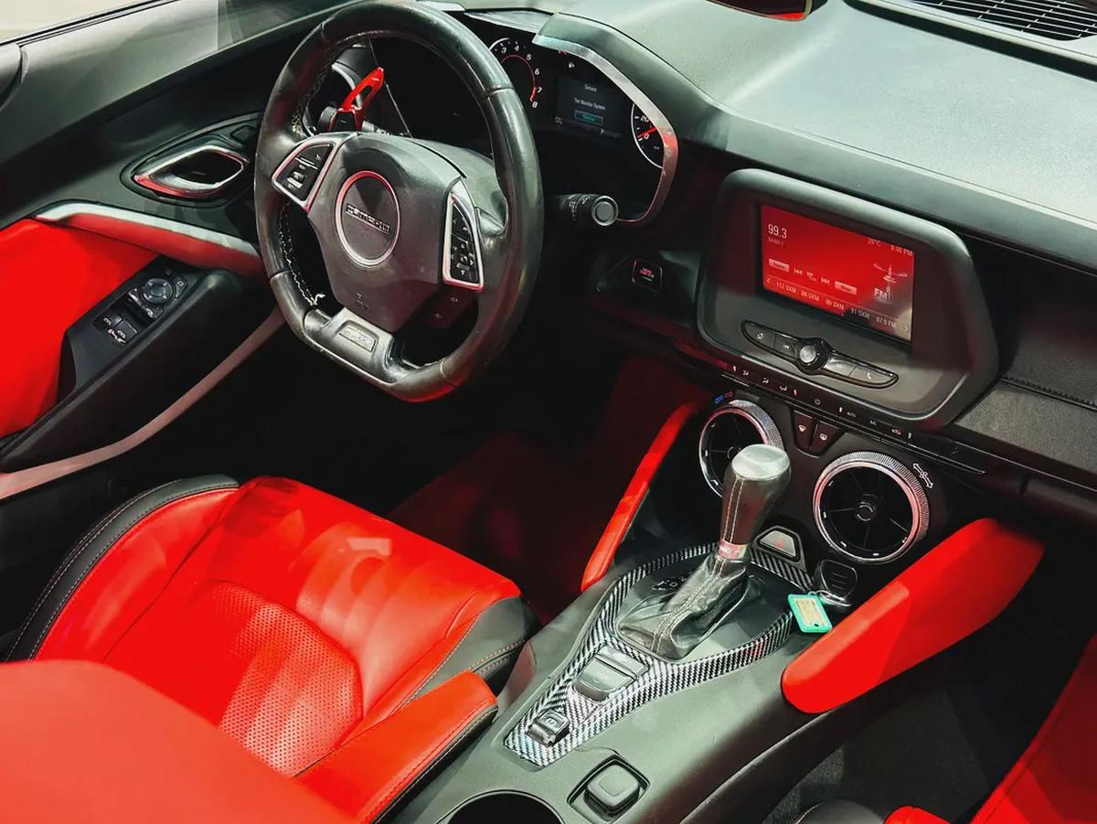 CHEVROLET CAMARO 2018 CONVERTIBLE WITH ONE YEAR WARRANTY-9-9