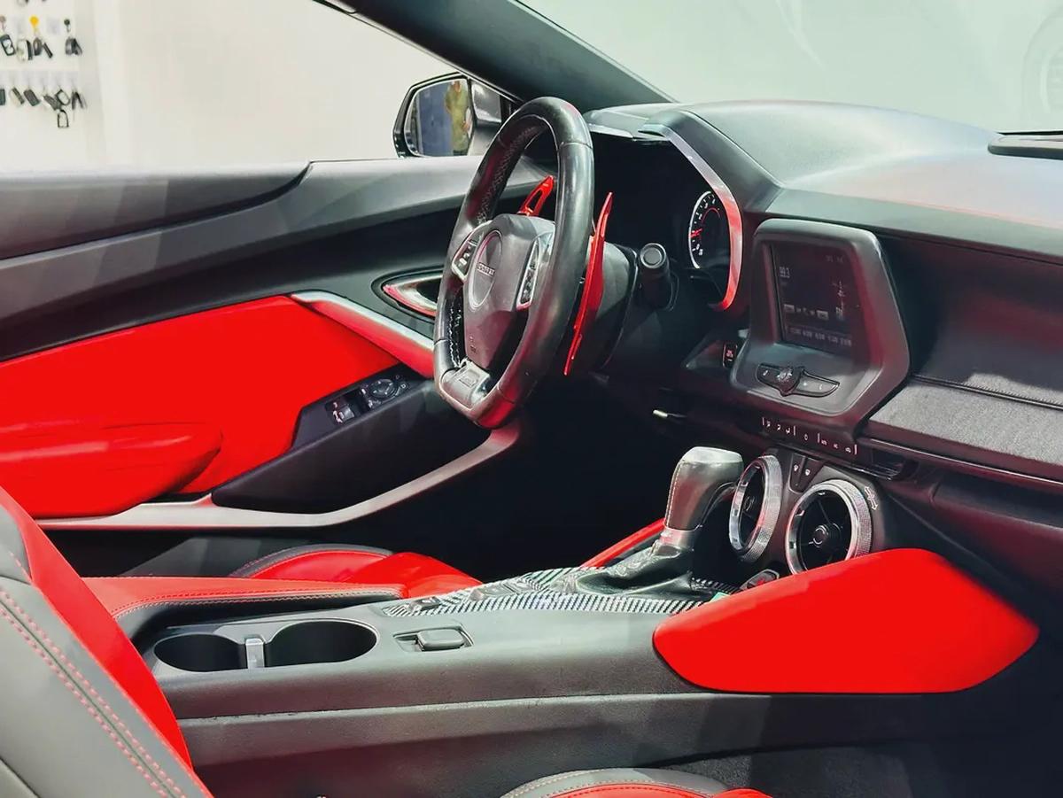 CHEVROLET CAMARO 2018 CONVERTIBLE WITH ONE YEAR WARRANTY-12-12