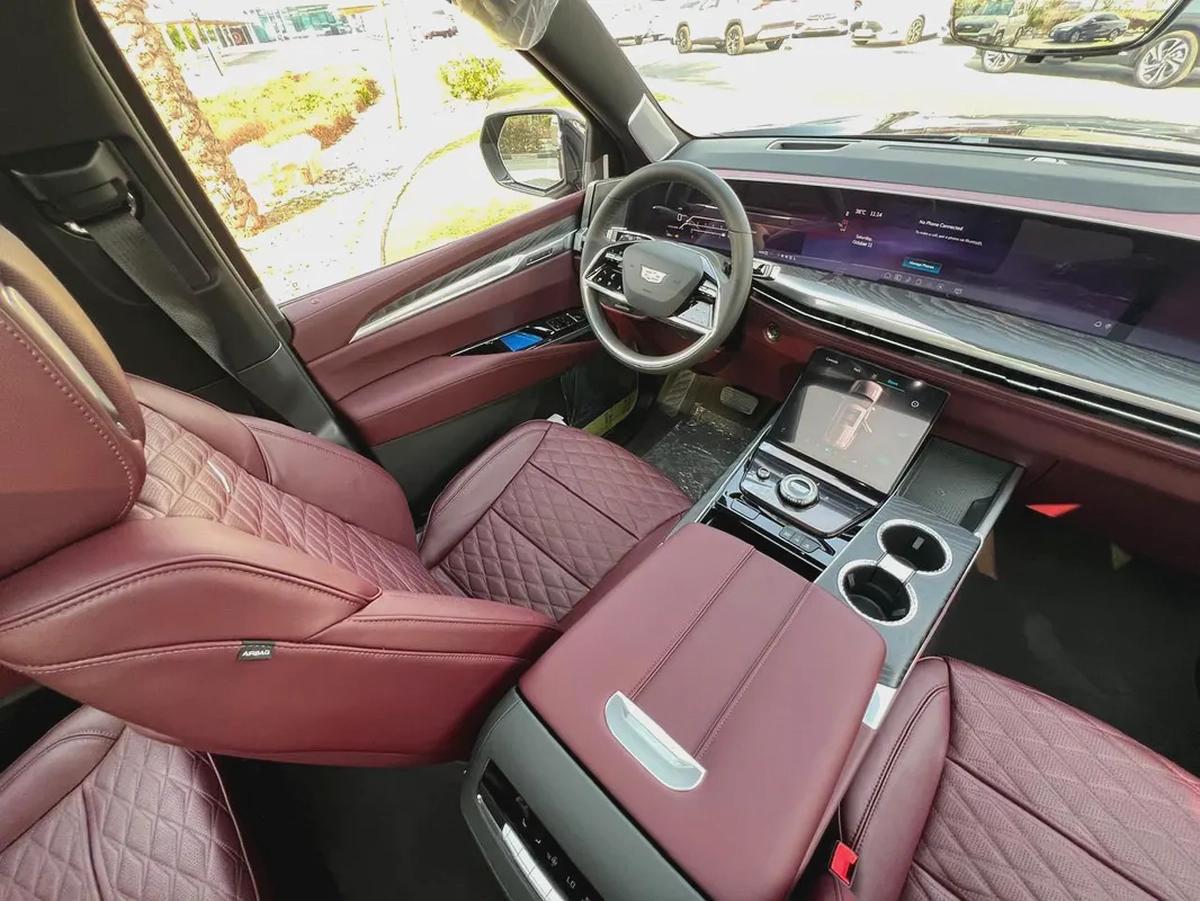 !! 2025 !! CADILLAC | ESCALADE | SPORT | GCC | BLACK EDITION-12-12