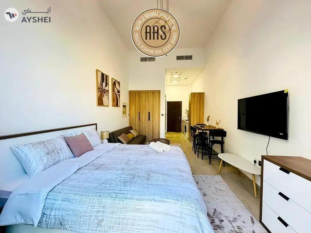 Luxurious Ultra Modern Brand Studio with Multiple cheqs And All 5 Star Amenities free-4-4