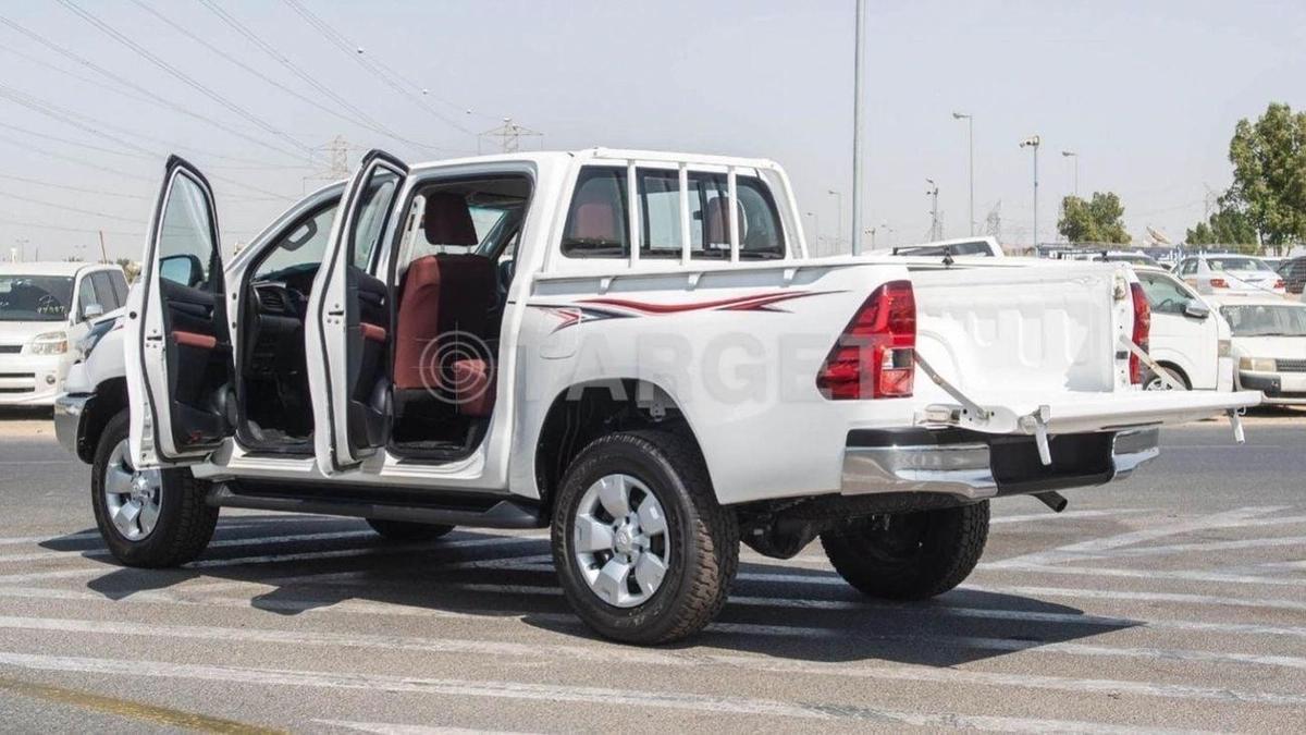 Toyota Hilux HILUX 2.4L AT 4WD DIESEL-9-9