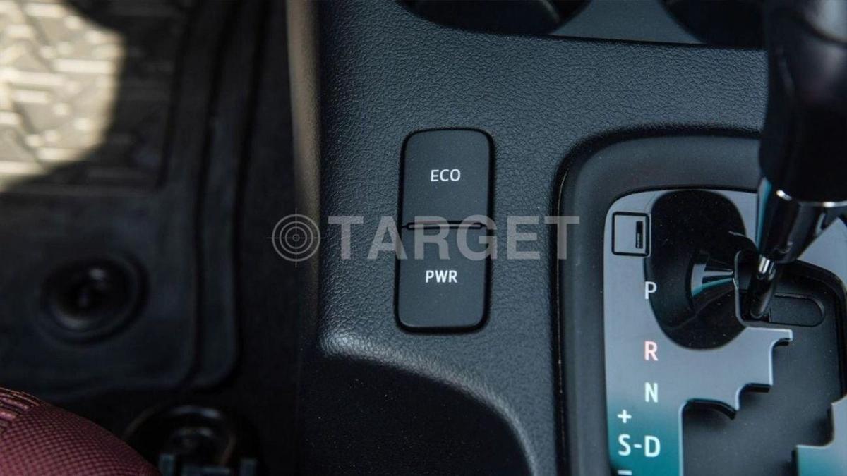 Toyota Hilux HILUX 2.4L AT 4WD DIESEL-15-15