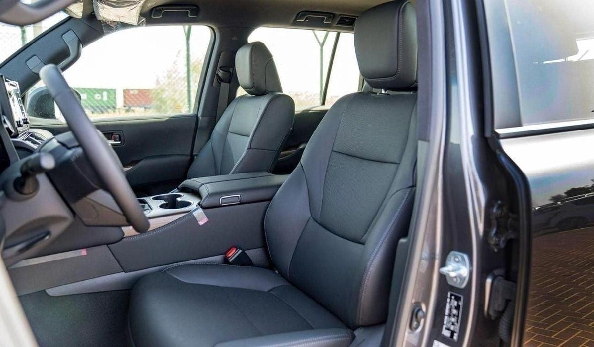 Toyota Land Cruiser LC300 GXR 4.0P AT MY2025 – GREY-16-16