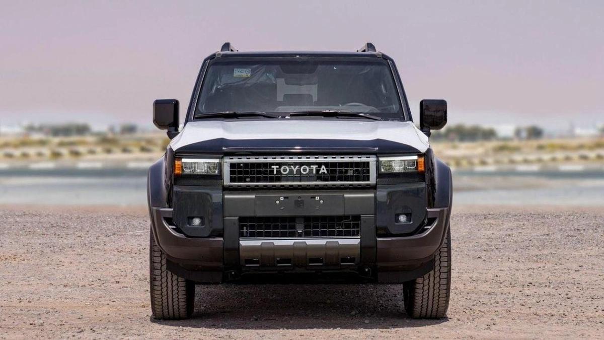 Toyota Prado (LHD) TOYOTA PRADO 250 WX+ LUXURY 2.4P AT MY205 - BLACK-1-1