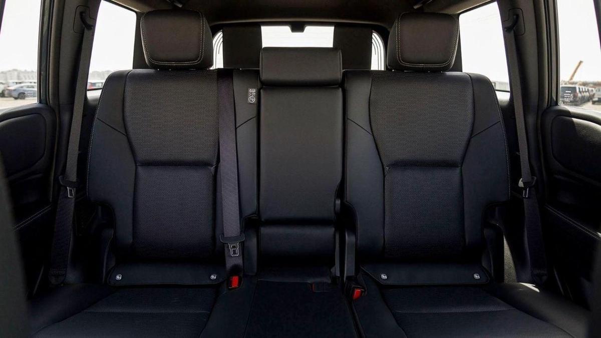 Toyota Prado (LHD) TOYOTA PRADO 250 WX+ LUXURY 2.4P AT MY205 - BLACK-11-11