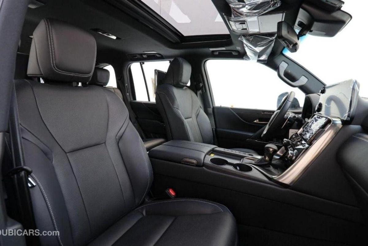 Lexus LX 600 Signature 3.5L ( CYL)-7-7