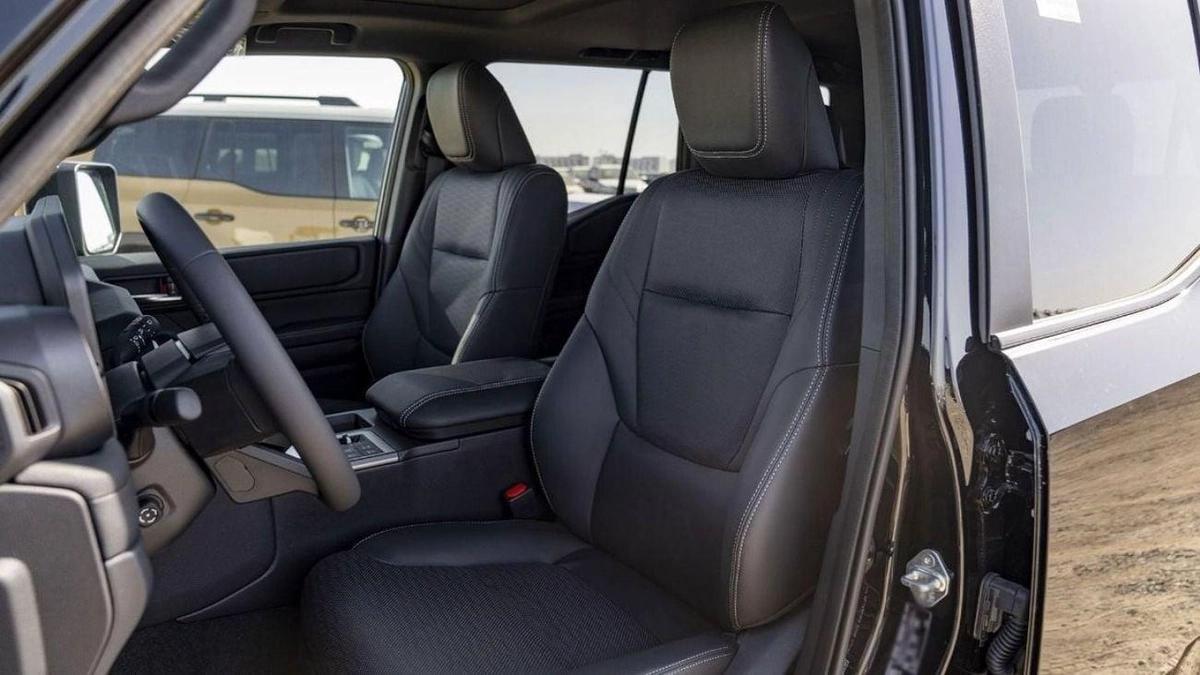Toyota Prado (LHD) TOYOTA PRADO 250 WX 2.4P AT ADVENTURE MY2025– BLACK-8-8