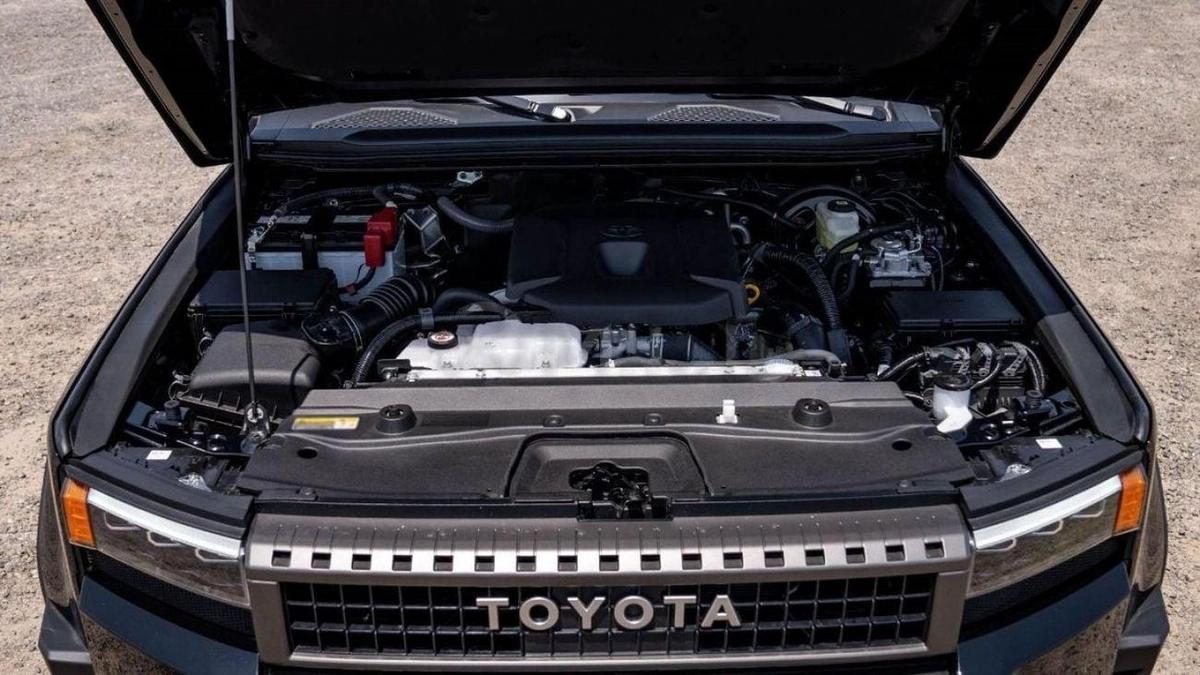 Toyota Prado (LHD) TOYOTA PRADO 250 WX 2.4P AT ADVENTURE MY2025– BLACK-15-15