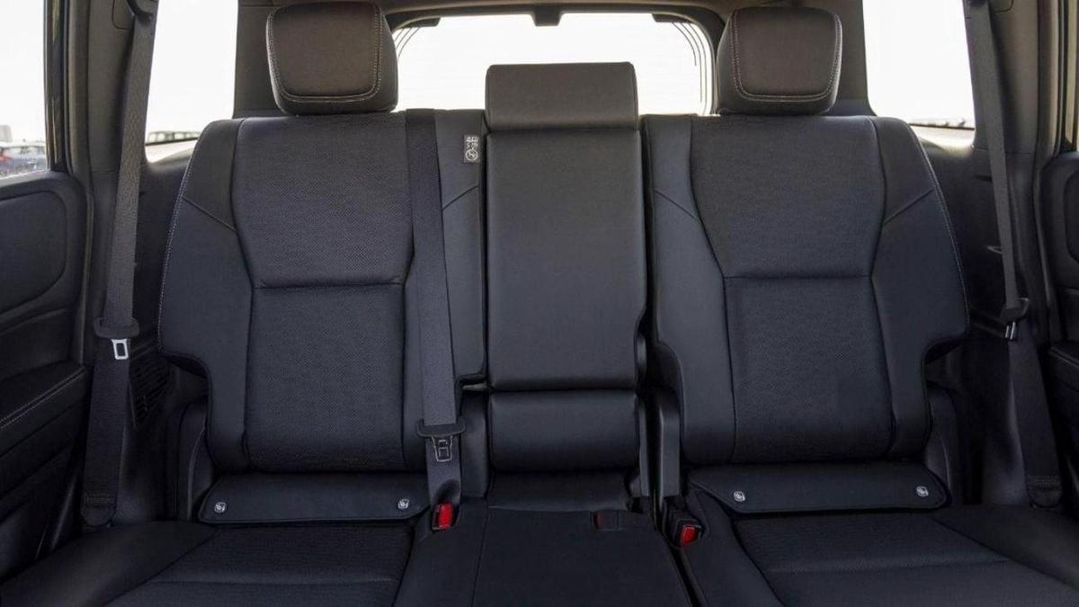 Toyota Prado (LHD) TOYOTA PRADO 250 WX 2.4P AT ADVENTURE MY2025– BLACK-17-17