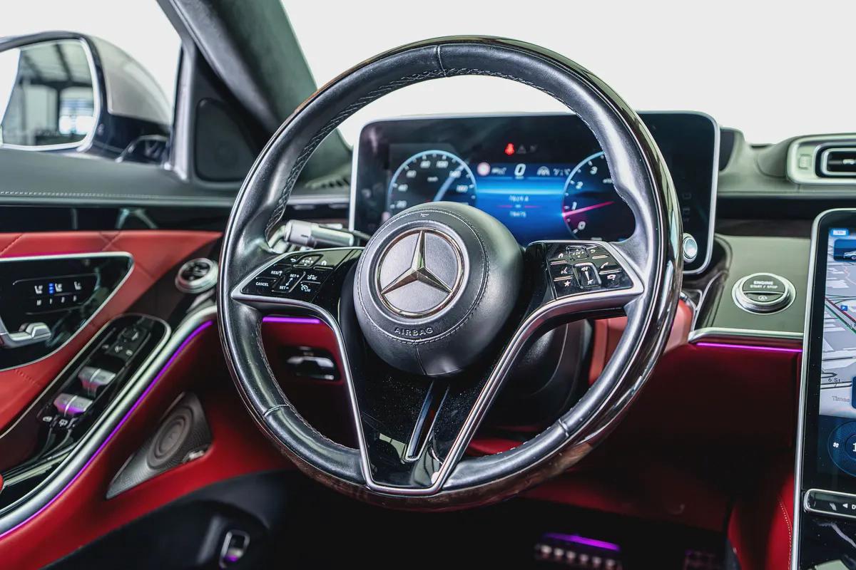 Mercedes Benz S580 L 4Matic-GCC-Gargash Warranty Service Contract Until 05/2027-AMG Body Styli-13-13