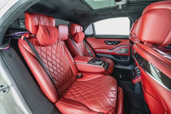 Mercedes Benz S580 L 4Matic-GCC-Gargash Warranty Service Contract Until 05/2027-AMG Body Styli