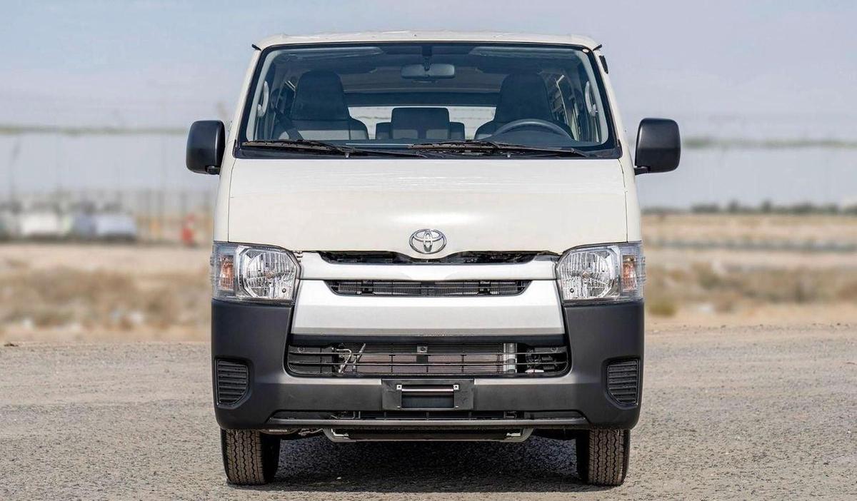Toyota Hiace (LHD) TOYOTA HIACE STD 2.7P MT 15-SEATER MY2024 – WHITE-1-1