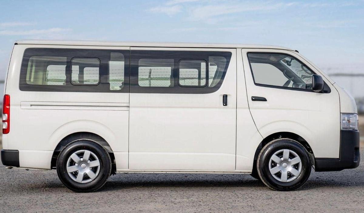 Toyota Hiace (LHD) TOYOTA HIACE STD 2.7P MT 15-SEATER MY2024 – WHITE-7-7
