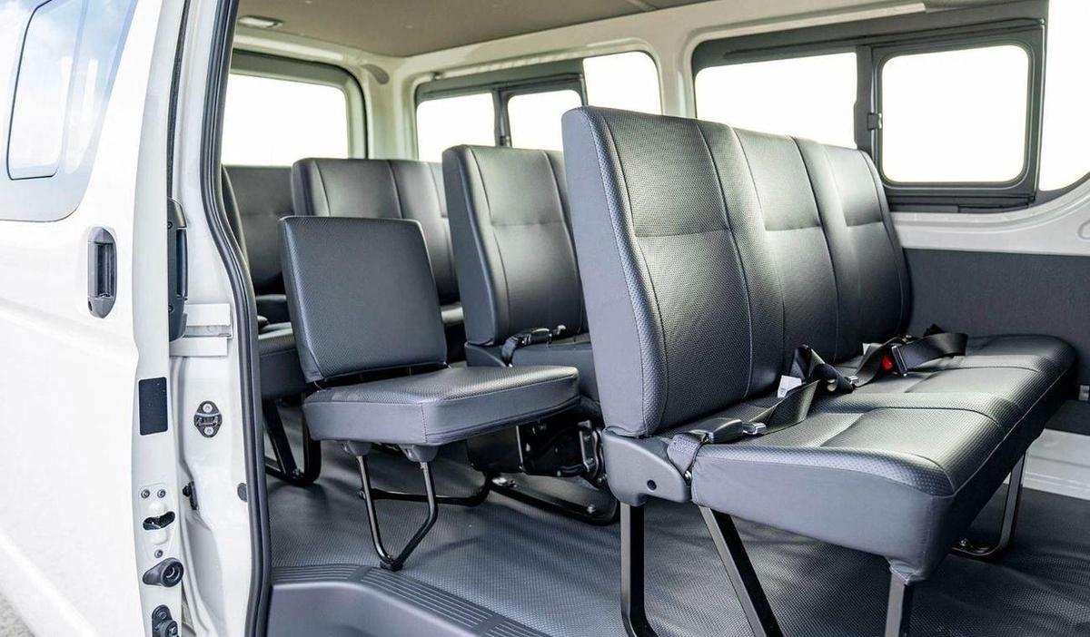 Toyota Hiace (LHD) TOYOTA HIACE STD 2.7P MT 15-SEATER MY2024 – WHITE-16-16