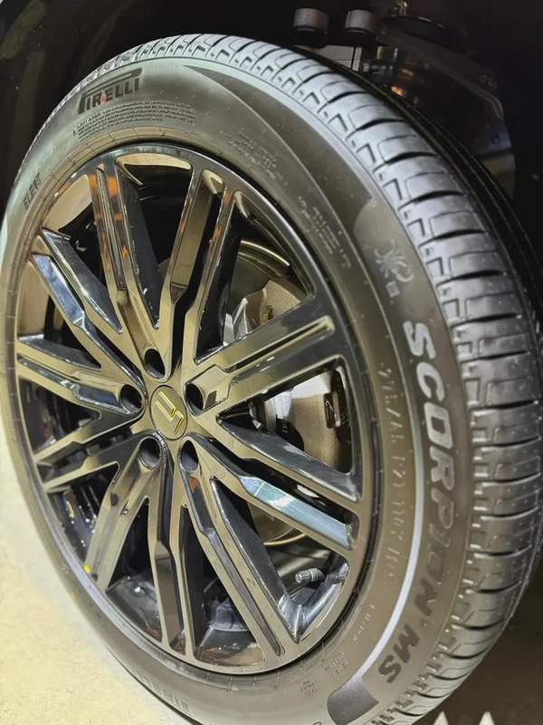2026 ROX ADAMAS VIP 6 SEATER
