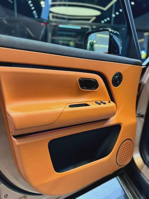 2026 ROX ADAMAS VIP 6 SEATER