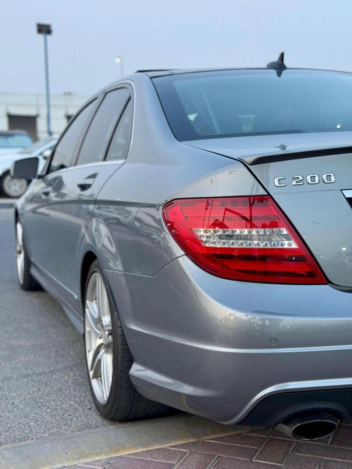 Mercedes-Benz C 200 C200-19-19