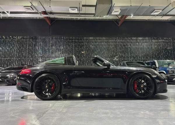 Porsche 911 Targa 4 GTS 2019 European specs for 435,000.00 AED