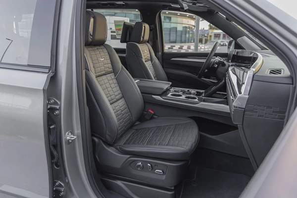 Cadillac Escalade | V | 2025 | GCC | Warranty available with Al Kendy + Service Contract include