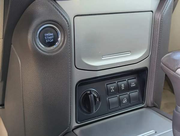 TOYOTA PRADO 2022 TXL TOP FULL OPTION GCC IN EXCELLENT CONDITION